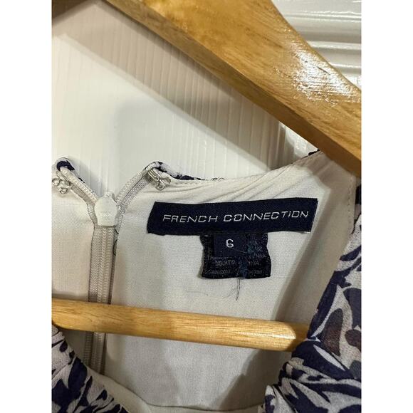 French Connection Womens Damask navy Ruffle Neck Dress Size 6 - Picture 3 of 5